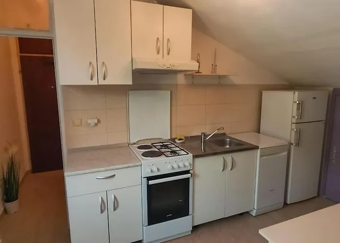 Peti Kat Apartament